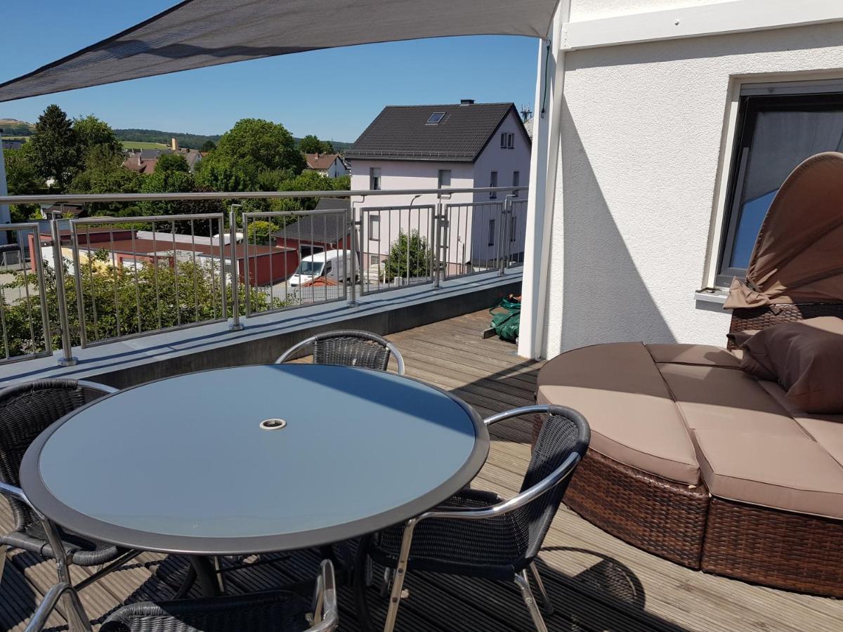 Apartment Near Frankfurt, Fantastic View! Usingen Exteriér fotografie